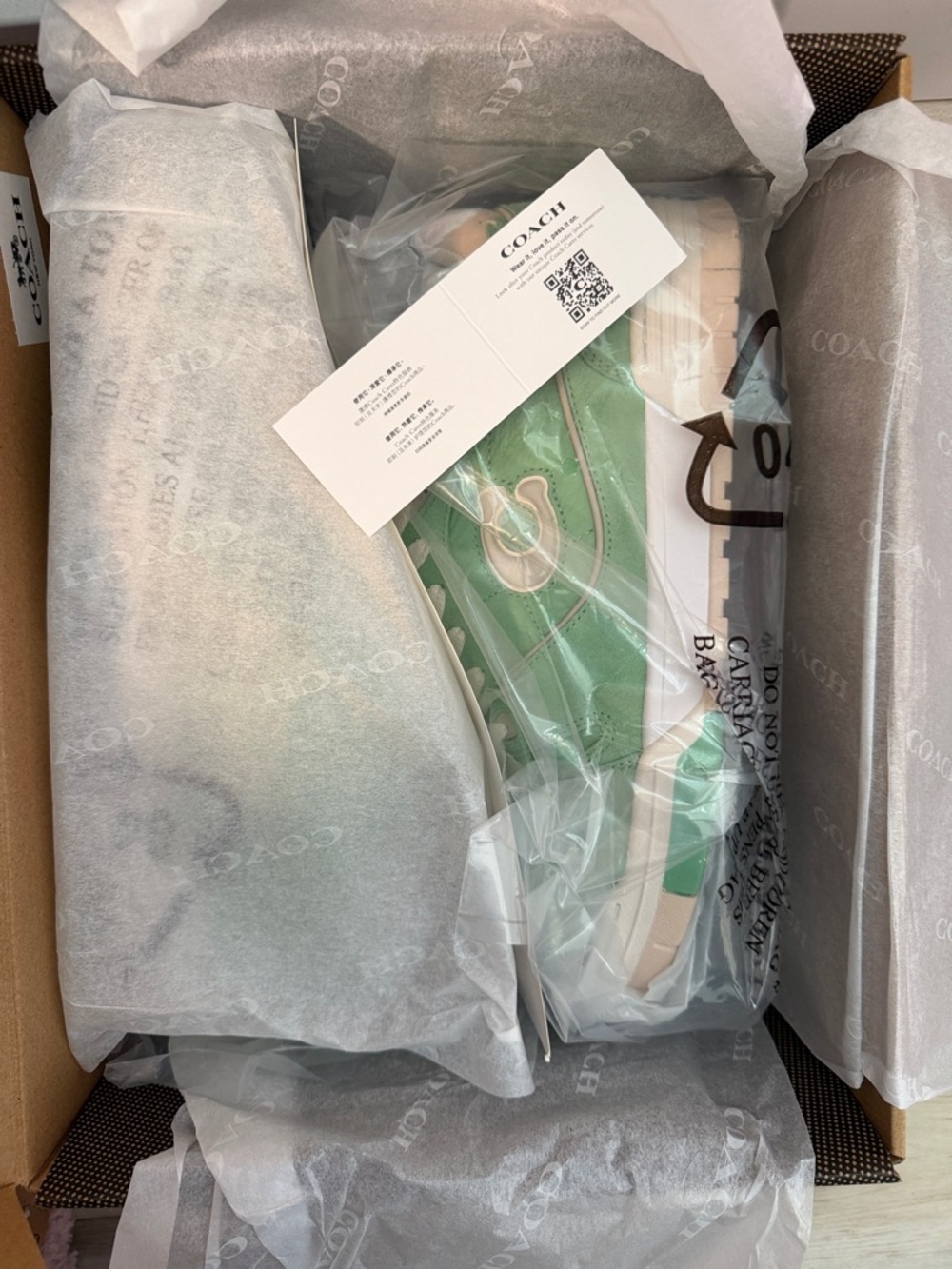 Coach Soho Low-Top Sneaker in Vivid Green NIB Mens SZ 10.5 - Picture 7 of 13